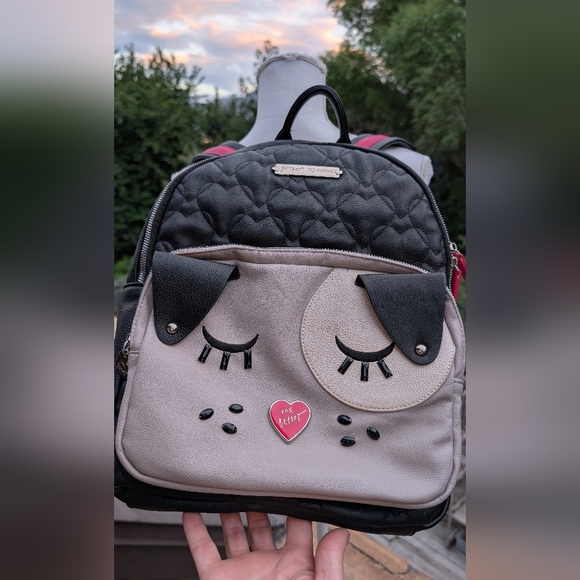 Betsey Johnson Collectable "Puppy" Backpack NWOT - Picture 9 of 10